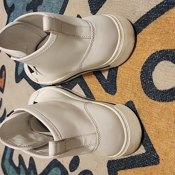 Marc by Marc Jacobs - Picture 4 of 4